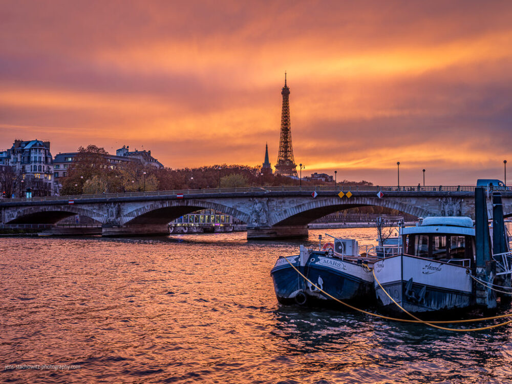 City of Paris with Seine river, bridges and Eiffel-Tower
